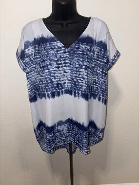 Simply Vera Top Blouse  Women L Large High Low  V Neck Sleeveless Blue